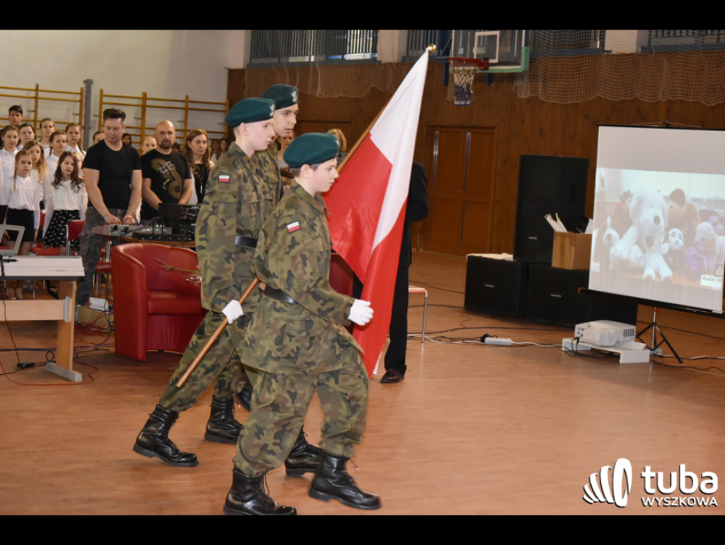 Ambasador Syrii odwiedził Szkołę Podstawową nr 5 w Wyszkowie. To podziękowanie za pomoc syryjskim dzieciom