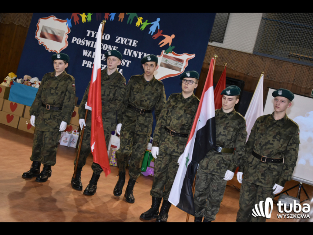 Ambasador Syrii odwiedził Szkołę Podstawową nr 5 w Wyszkowie. To podziękowanie za pomoc syryjskim dzieciom