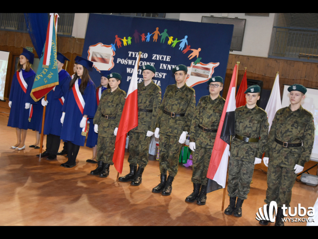 Ambasador Syrii odwiedził Szkołę Podstawową nr 5 w Wyszkowie. To podziękowanie za pomoc syryjskim dzieciom