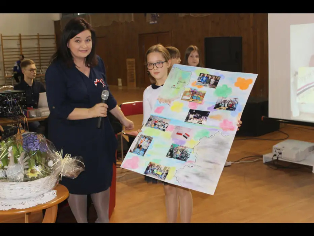 Ambasador Syrii odwiedził Szkołę Podstawową nr 5 w Wyszkowie. To podziękowanie za pomoc syryjskim dzieciom