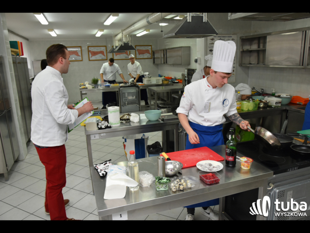 Masterchef po wyszkowsku. W Zespole Szkół nr 1 odbył się regionalny konkurs kulinarny