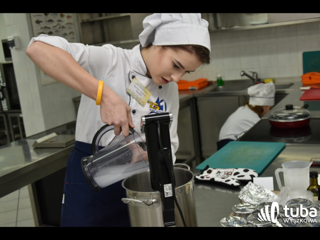 Masterchef po wyszkowsku. W Zespole Szkół nr 1 odbył się regionalny konkurs kulinarny