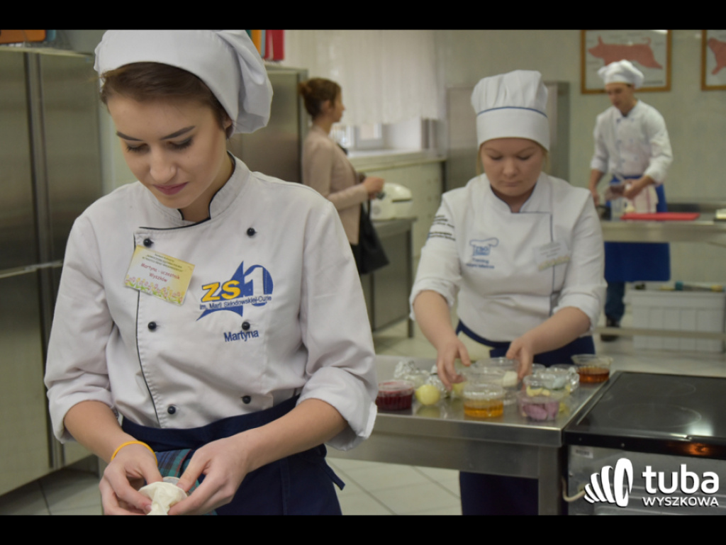 Masterchef po wyszkowsku. W Zespole Szkół nr 1 odbył się regionalny konkurs kulinarny