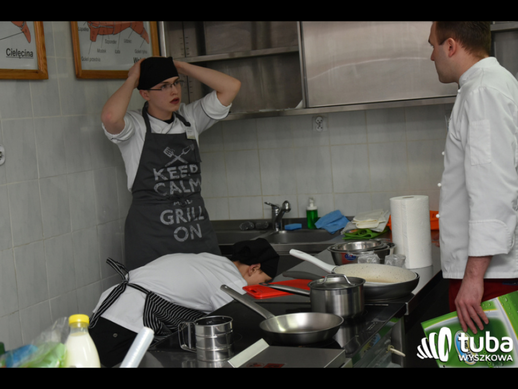 Masterchef po wyszkowsku. W Zespole Szkół nr 1 odbył się regionalny konkurs kulinarny