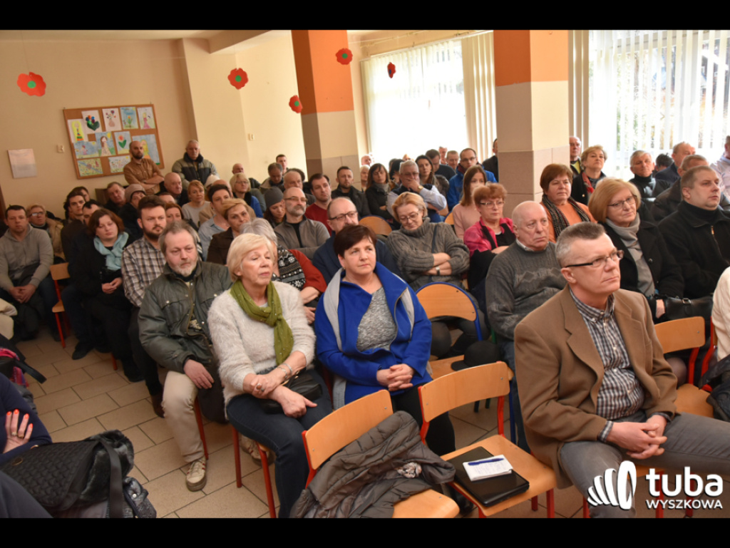 Kryzys zaufania w parafii Rybienko Leśne. Wierni chcą odejścia proboszcza i przywrócenia dawnego wyglądu kościoła