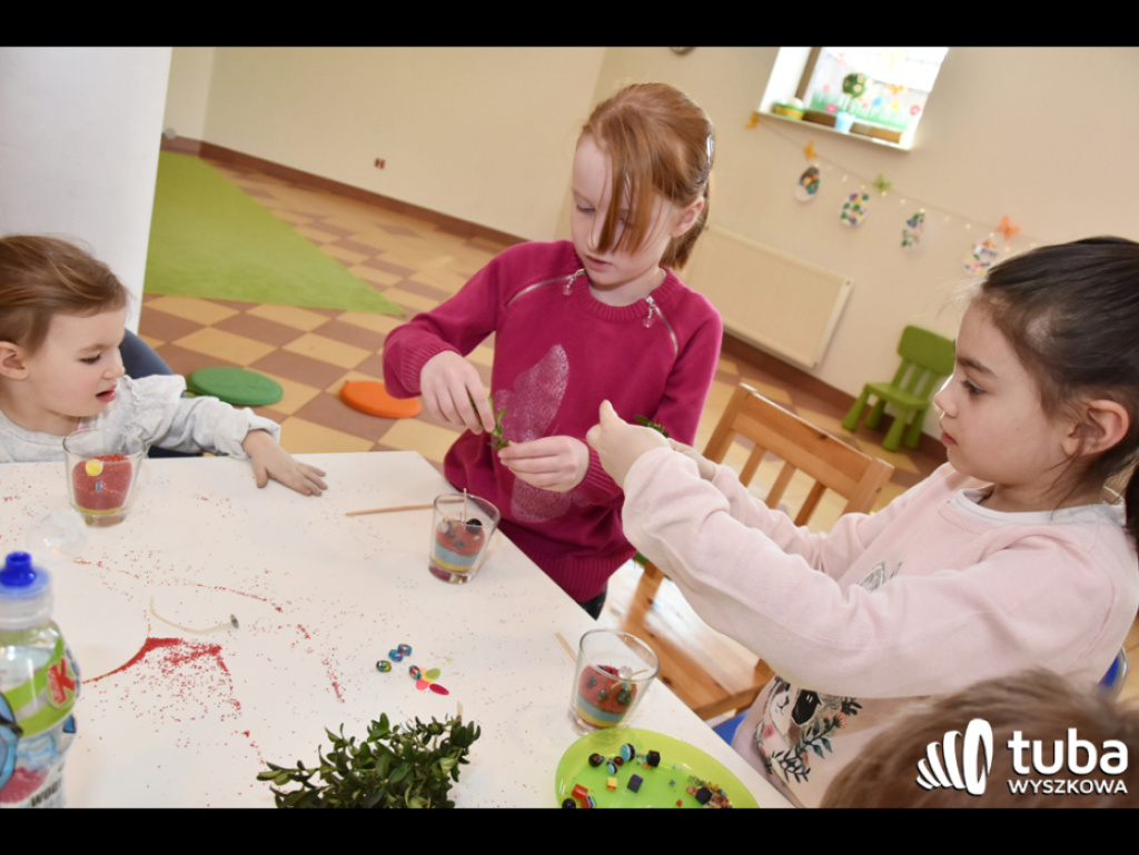 Twórcze i radosne powitanie wiosny z Pracownią Zabawy i Rozwoju MADU