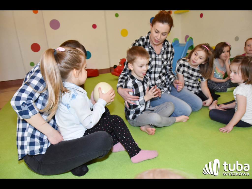 Twórcze i radosne powitanie wiosny z Pracownią Zabawy i Rozwoju MADU