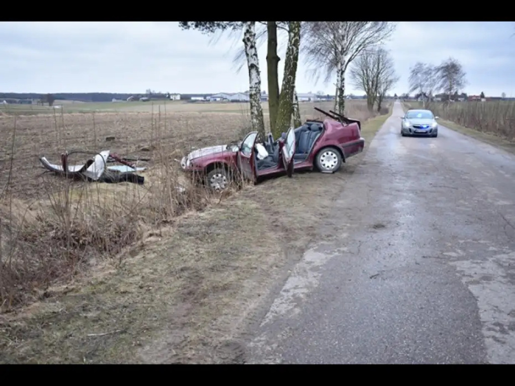 Trzy osoby nie żyją, cztery ranne - tragiczny bilans drugiego dnia świąt na wyszkowskich drogach (video, zdjęcia)