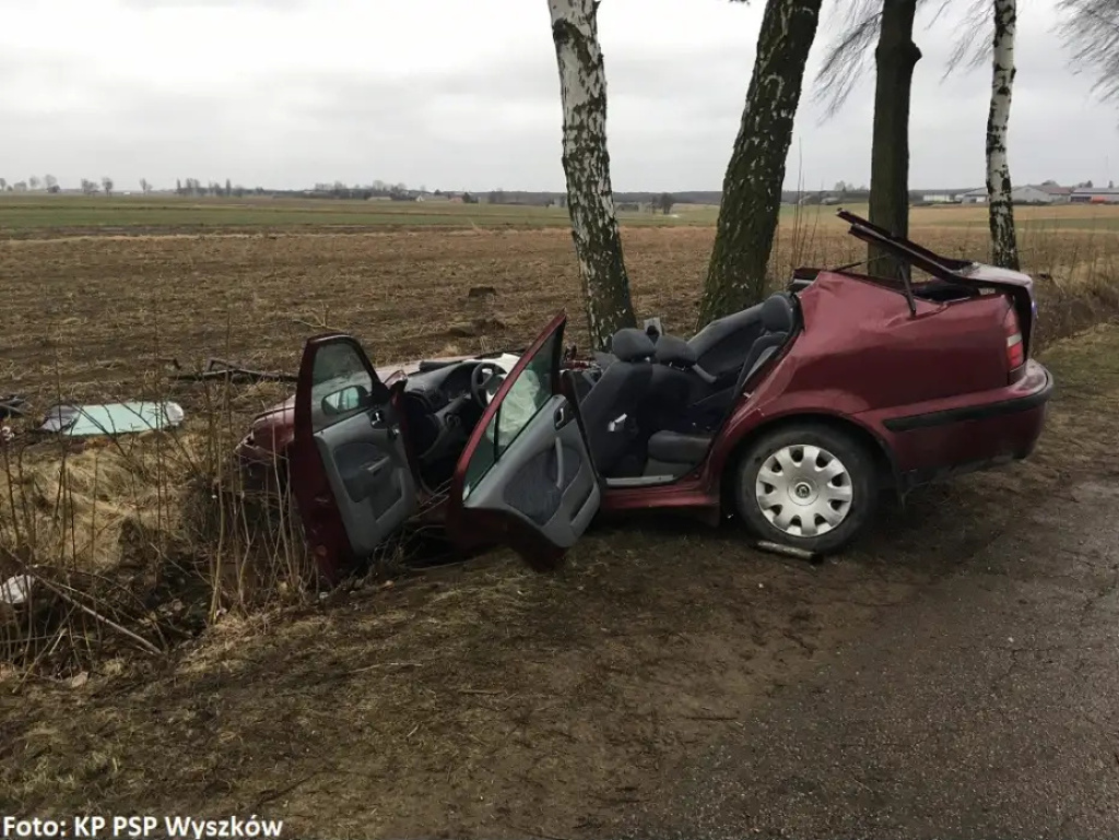 Trzy osoby nie żyją, cztery ranne - tragiczny bilans drugiego dnia świąt na wyszkowskich drogach (video, zdjęcia)