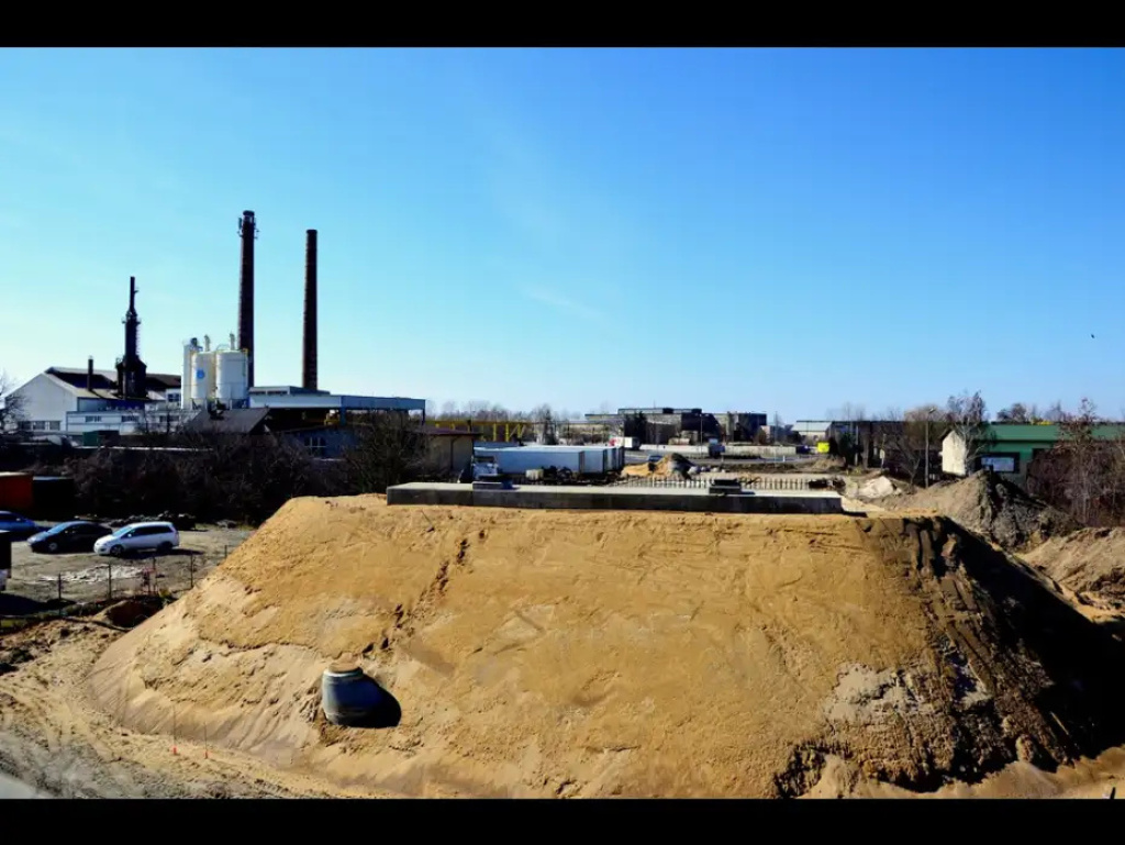 Nowy wiadukt w Wyszkowie w sierpniu, obwodnica śródmiejska w październiku (foto, video)