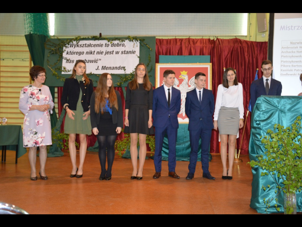 Uroczyste pożegnanie maturzystów w Zespole Szkół nr 3 w Wyszkowie