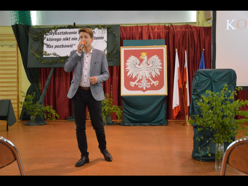 Uroczyste pożegnanie maturzystów w Zespole Szkół nr 3 w Wyszkowie