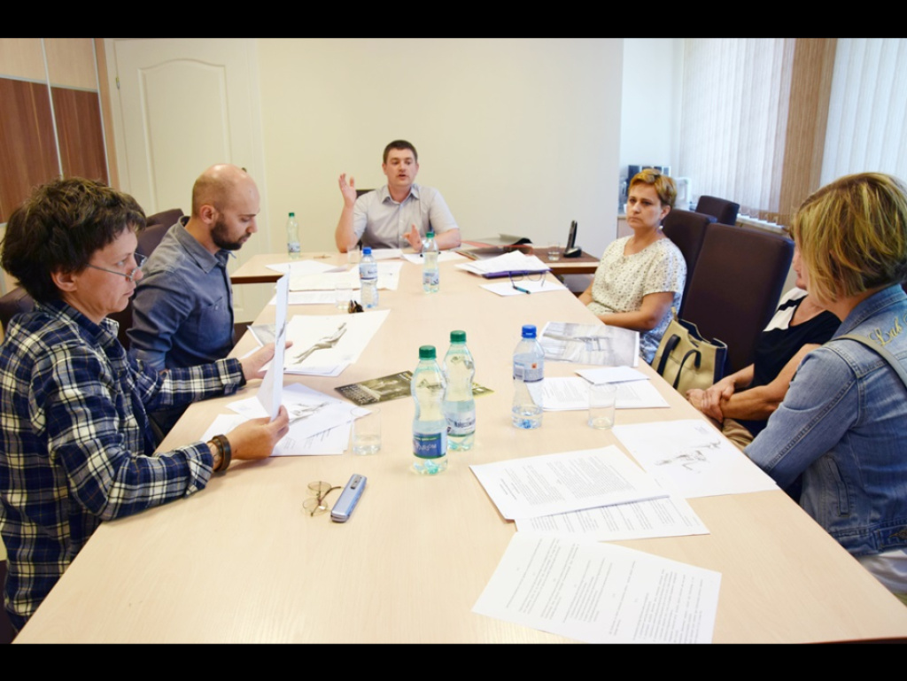Ławeczka Różyckiego stanie w parku miejskim. Jest już projekt