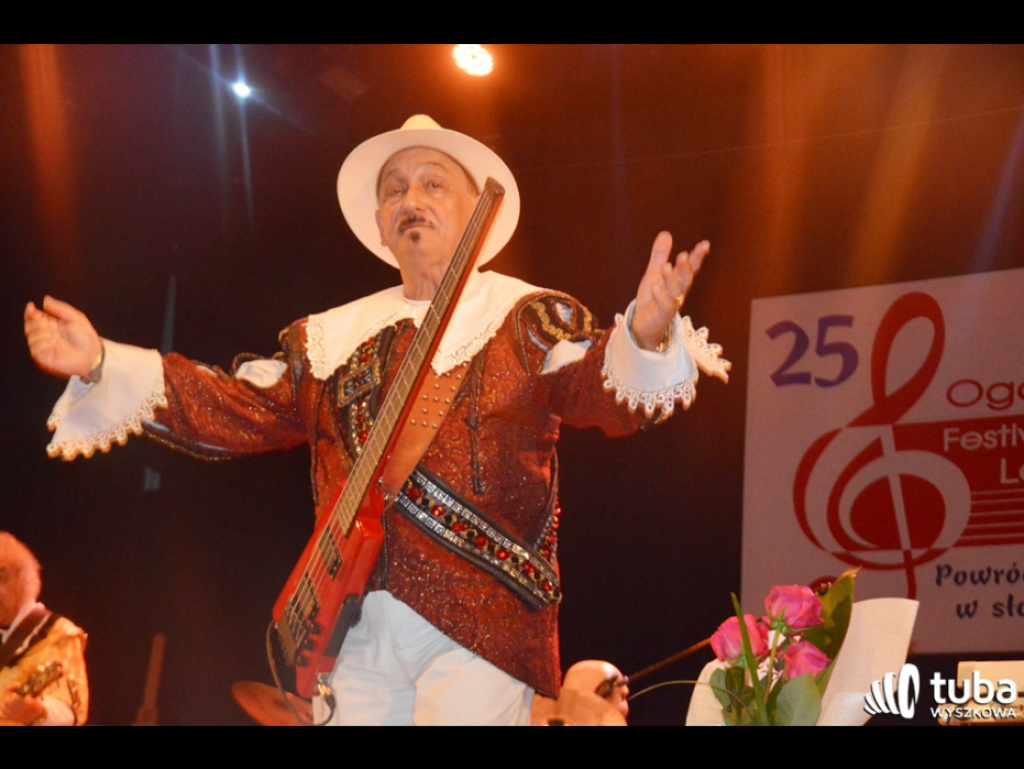 Powrót w słowie i muzyce do najpiękniejszego okresu polskiej piosenki, czyli lat 60. i 70.