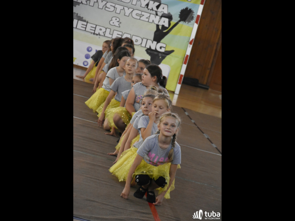 JK Sport podsumowało kolejny rok pracy. Fantastyczny pokaz gimnastyczno-akrobatyczny