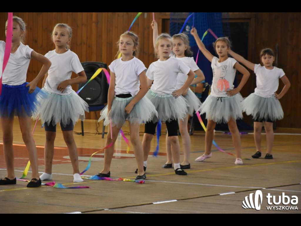 JK Sport podsumowało kolejny rok pracy. Fantastyczny pokaz gimnastyczno-akrobatyczny