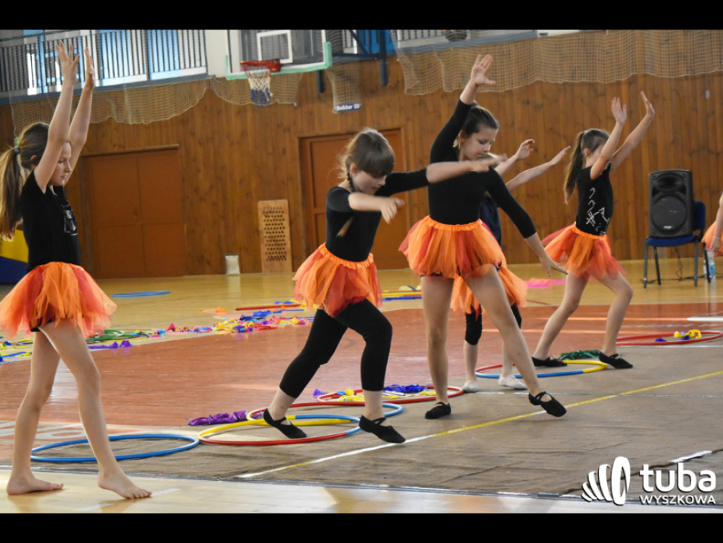 JK Sport podsumowało kolejny rok pracy. Fantastyczny pokaz gimnastyczno-akrobatyczny