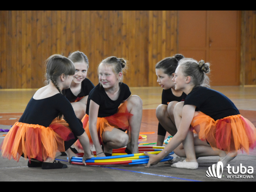 JK Sport podsumowało kolejny rok pracy. Fantastyczny pokaz gimnastyczno-akrobatyczny