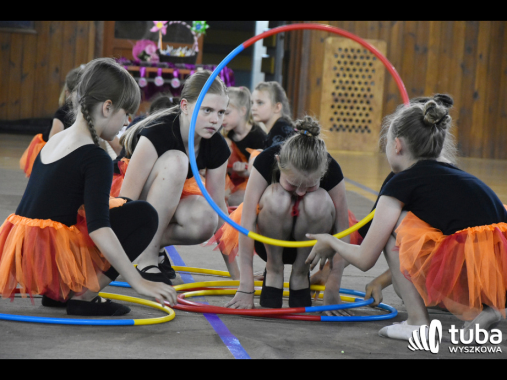 JK Sport podsumowało kolejny rok pracy. Fantastyczny pokaz gimnastyczno-akrobatyczny
