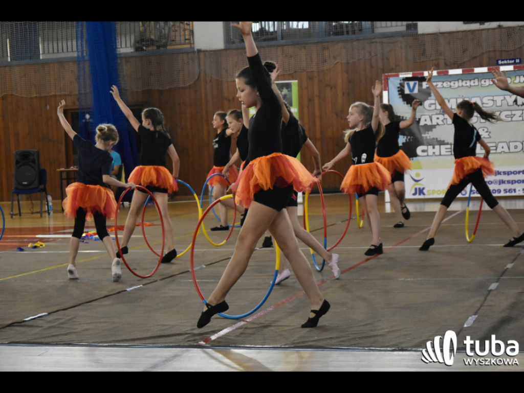 JK Sport podsumowało kolejny rok pracy. Fantastyczny pokaz gimnastyczno-akrobatyczny