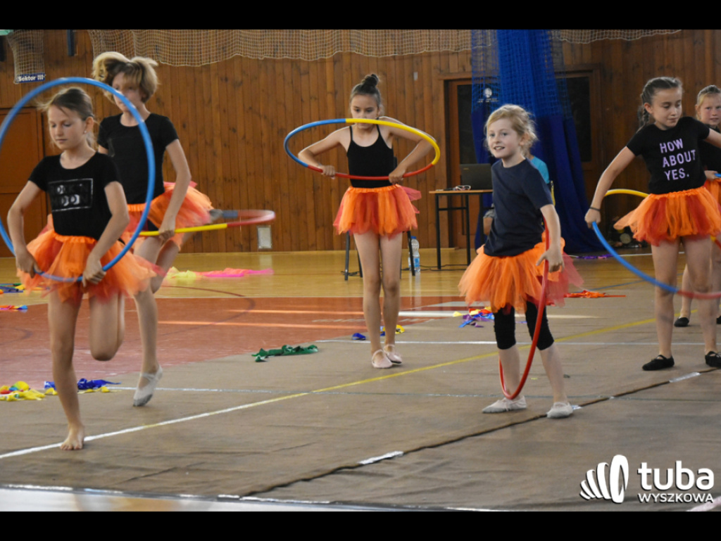 JK Sport podsumowało kolejny rok pracy. Fantastyczny pokaz gimnastyczno-akrobatyczny