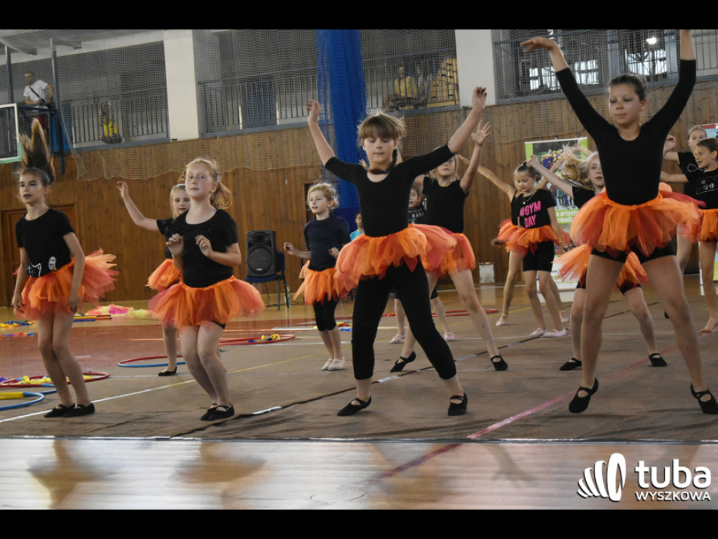 JK Sport podsumowało kolejny rok pracy. Fantastyczny pokaz gimnastyczno-akrobatyczny