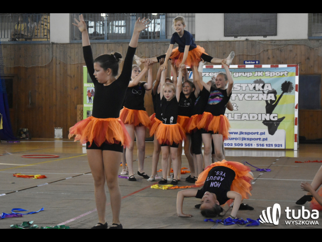 JK Sport podsumowało kolejny rok pracy. Fantastyczny pokaz gimnastyczno-akrobatyczny