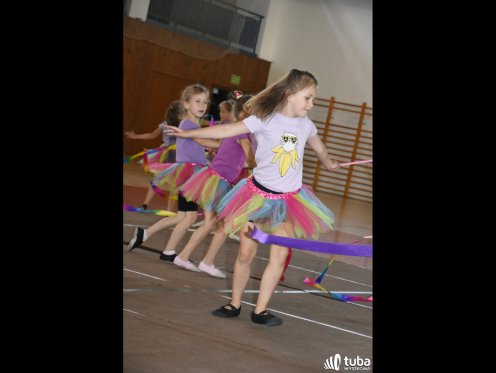 JK Sport podsumowało kolejny rok pracy. Fantastyczny pokaz gimnastyczno-akrobatyczny