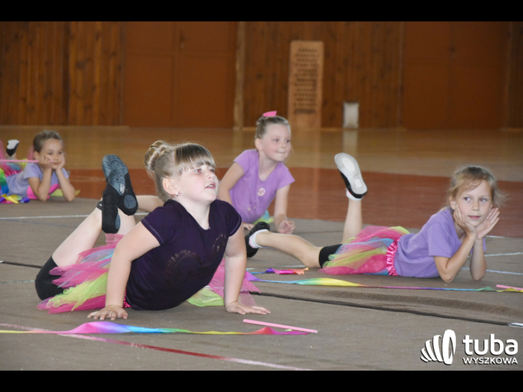 JK Sport podsumowało kolejny rok pracy. Fantastyczny pokaz gimnastyczno-akrobatyczny