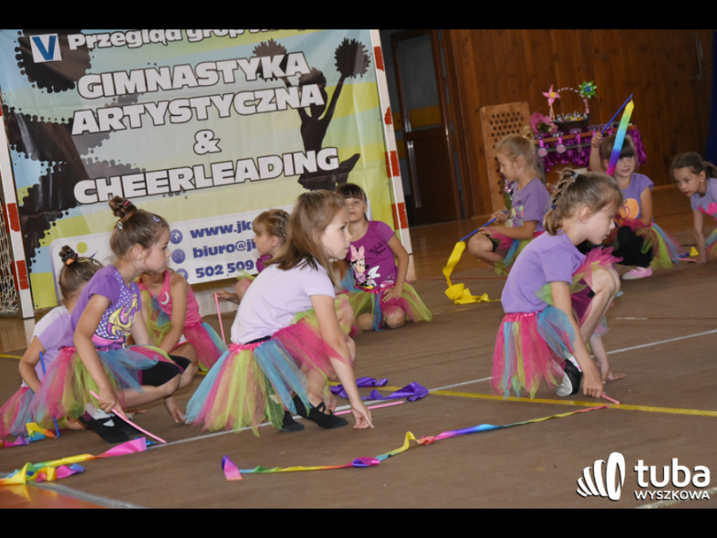 JK Sport podsumowało kolejny rok pracy. Fantastyczny pokaz gimnastyczno-akrobatyczny