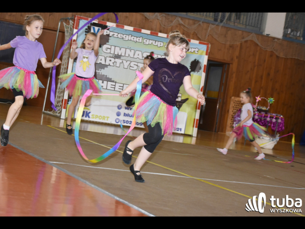 JK Sport podsumowało kolejny rok pracy. Fantastyczny pokaz gimnastyczno-akrobatyczny