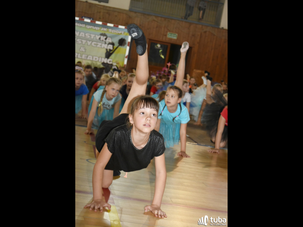 JK Sport podsumowało kolejny rok pracy. Fantastyczny pokaz gimnastyczno-akrobatyczny