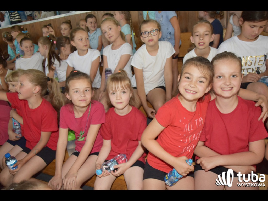 JK Sport podsumowało kolejny rok pracy. Fantastyczny pokaz gimnastyczno-akrobatyczny