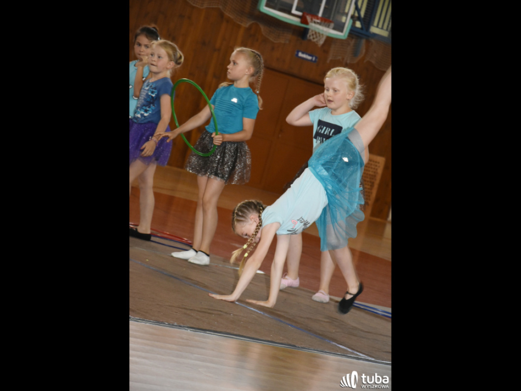 JK Sport podsumowało kolejny rok pracy. Fantastyczny pokaz gimnastyczno-akrobatyczny