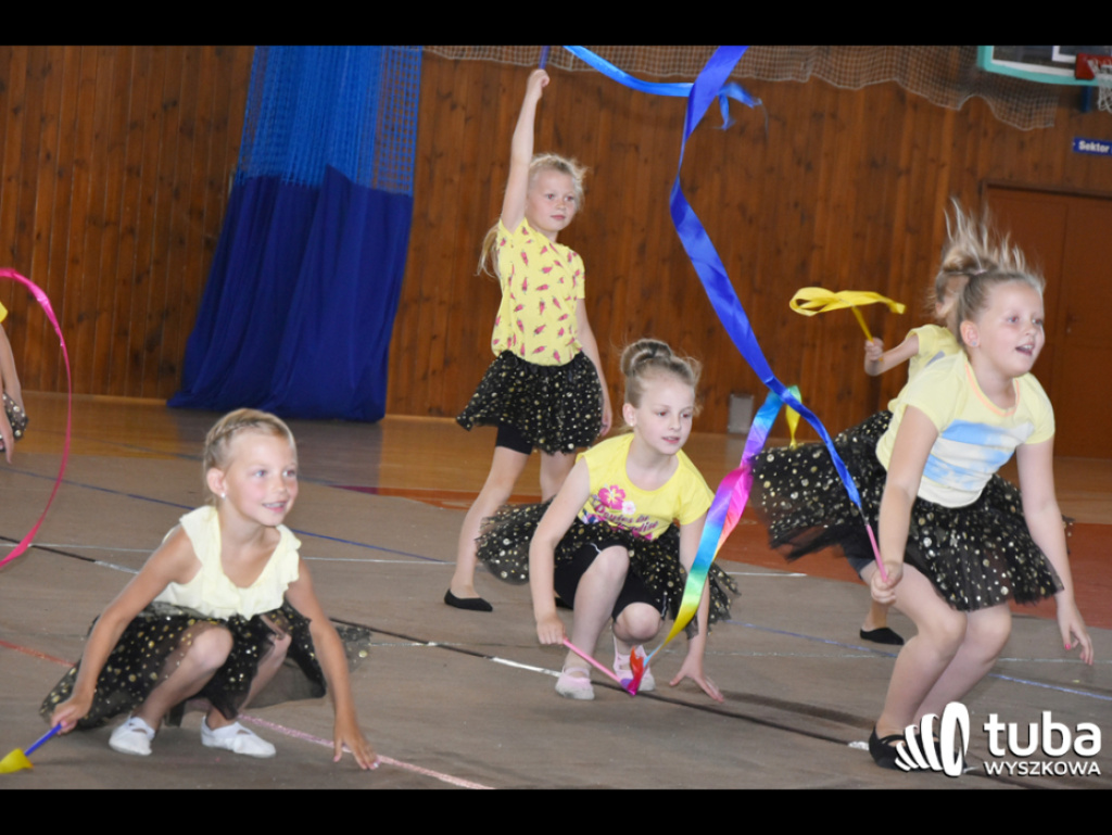 JK Sport podsumowało kolejny rok pracy. Fantastyczny pokaz gimnastyczno-akrobatyczny