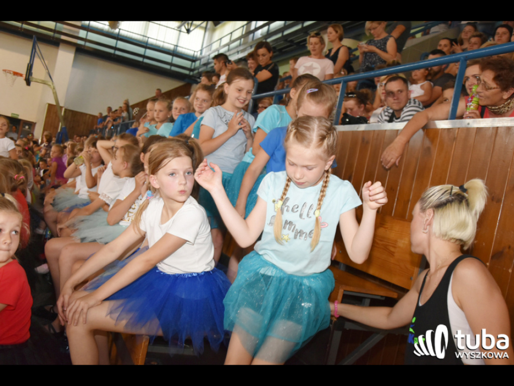 JK Sport podsumowało kolejny rok pracy. Fantastyczny pokaz gimnastyczno-akrobatyczny