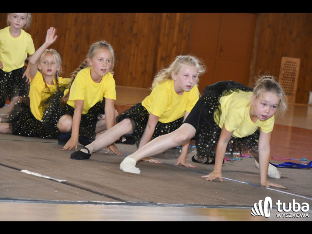 JK Sport podsumowało kolejny rok pracy. Fantastyczny pokaz gimnastyczno-akrobatyczny