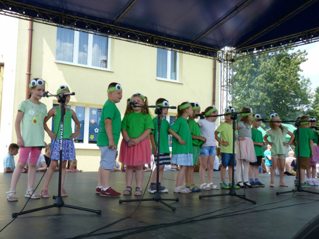 Festyn Rodzinny z okazji Dnia Dziecka w Dębinkach