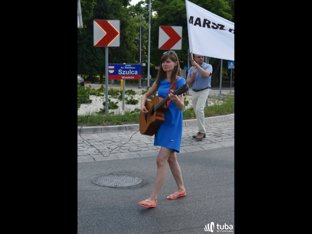 Ulicami Wyszkowa przeszedł Marsz dla Życia i Rodziny