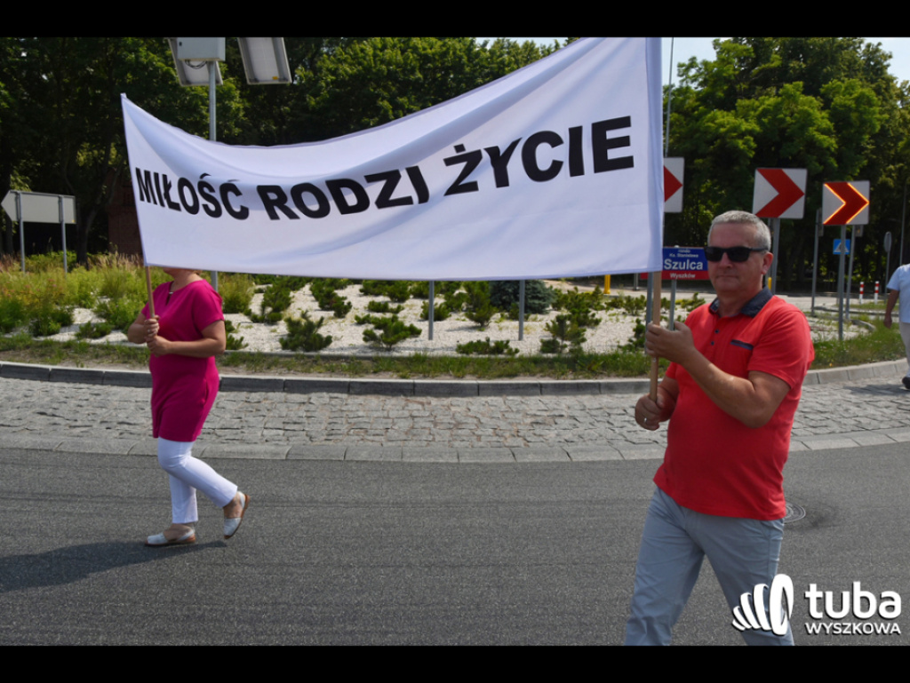 Ulicami Wyszkowa przeszedł Marsz dla Życia i Rodziny