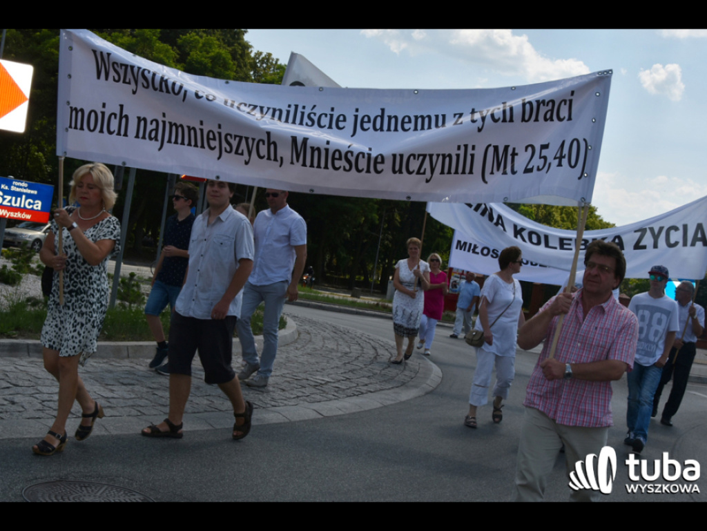 Ulicami Wyszkowa przeszedł Marsz dla Życia i Rodziny