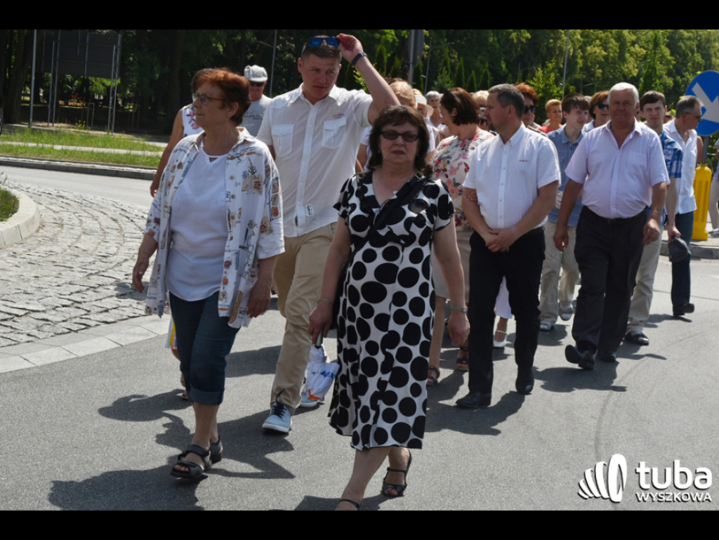 Ulicami Wyszkowa przeszedł Marsz dla Życia i Rodziny