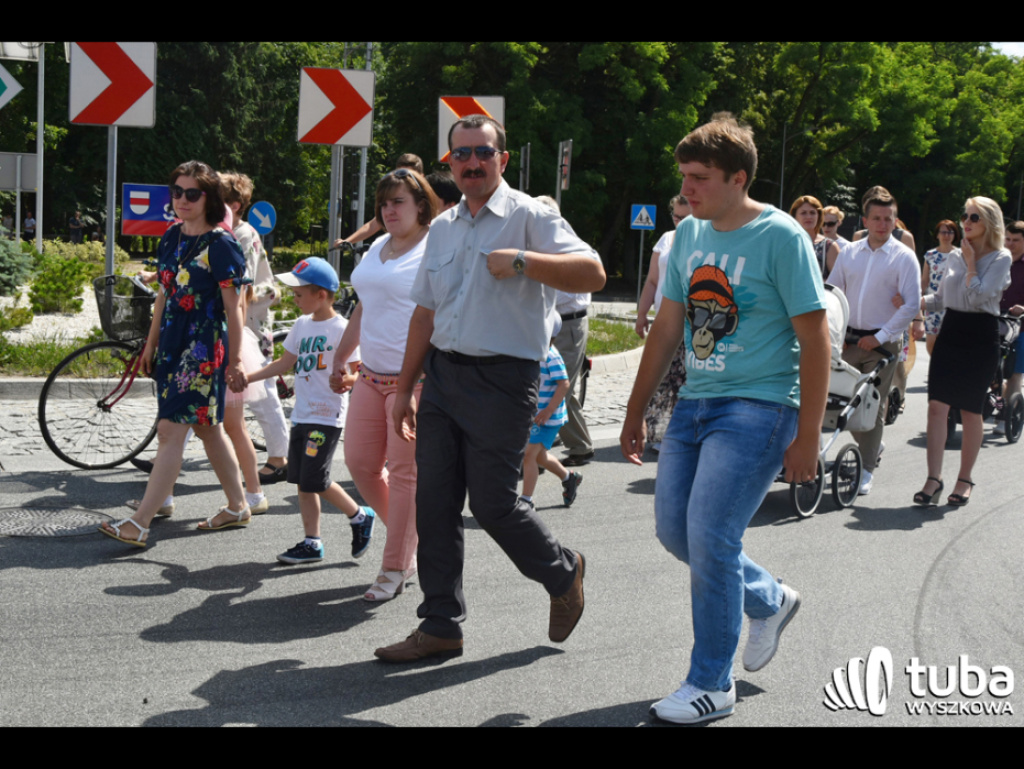 Ulicami Wyszkowa przeszedł Marsz dla Życia i Rodziny