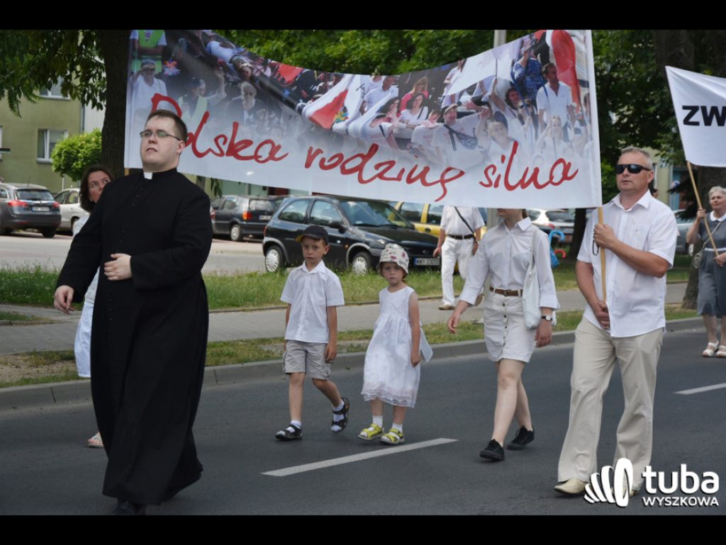 Ulicami Wyszkowa przeszedł Marsz dla Życia i Rodziny