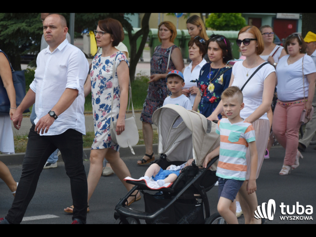 Ulicami Wyszkowa przeszedł Marsz dla Życia i Rodziny