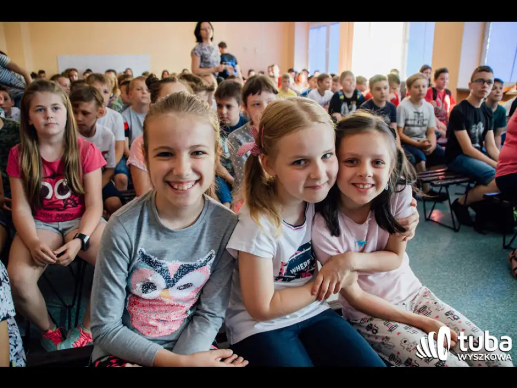 Niecodzienny gość w Szkole Podstawowej nr 5. Zbiera fundusze na budowę szkoły w afrykańskiej wiosce