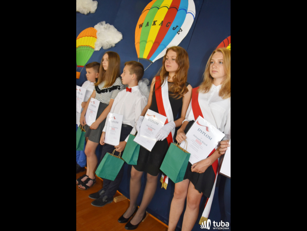 Rok trudny, ale z wieloma sukcesami. Gmina Wyszków oficjalnie zakończyła rok szkolny 2017/18