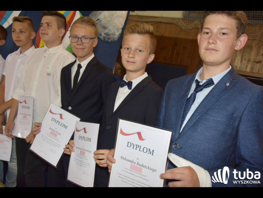 Rok trudny, ale z wieloma sukcesami. Gmina Wyszków oficjalnie zakończyła rok szkolny 2017/18
