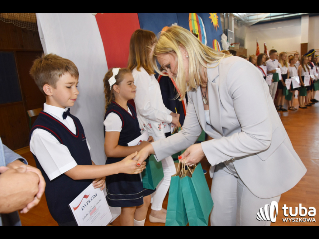 Rok trudny, ale z wieloma sukcesami. Gmina Wyszków oficjalnie zakończyła rok szkolny 2017/18
