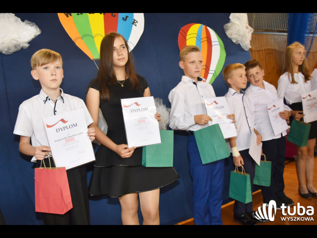 Rok trudny, ale z wieloma sukcesami. Gmina Wyszków oficjalnie zakończyła rok szkolny 2017/18
